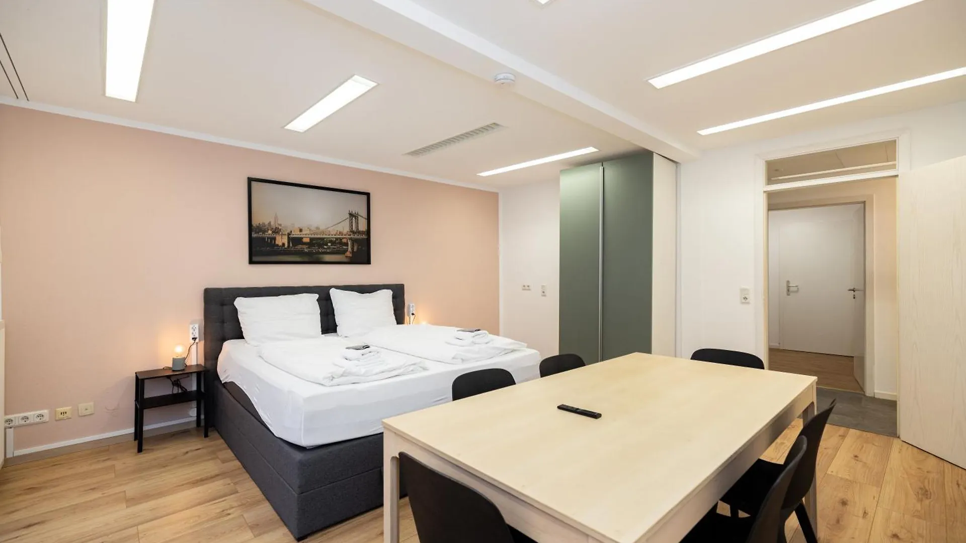 Grosse Ferienwohnung In Der Altstadt Wurzburg 0*,